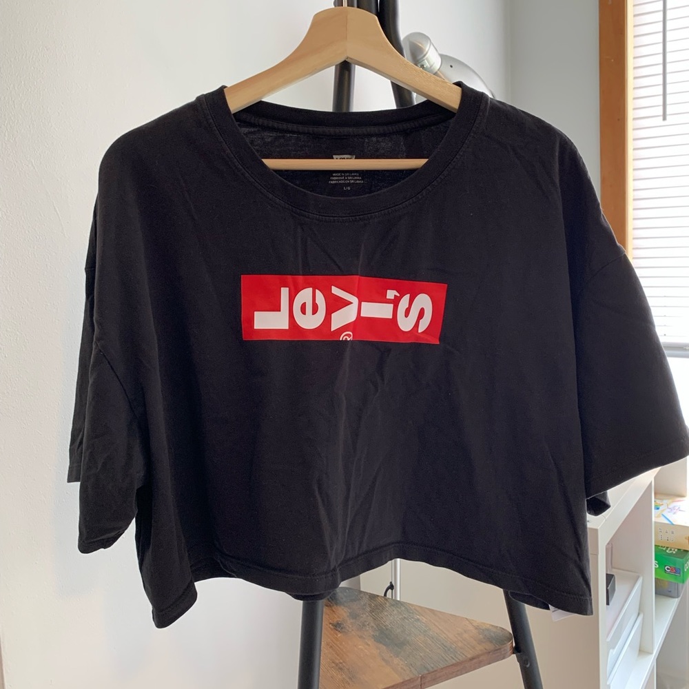 Levi’s Crop Top